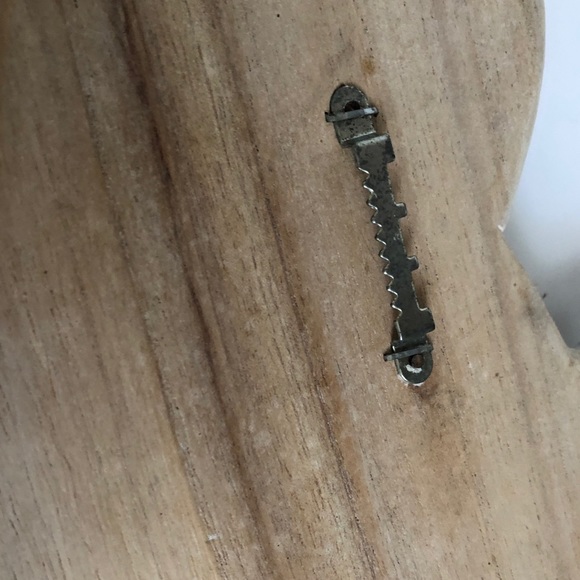 Carved Wooden dolphin pair wall art decor - Picture 5 of 9